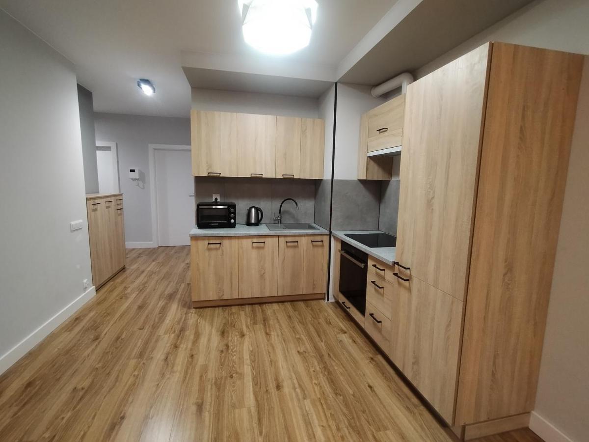 Fajny Apartament Z Parkingiem, Obok Metra. Varšava Exteriér fotografie