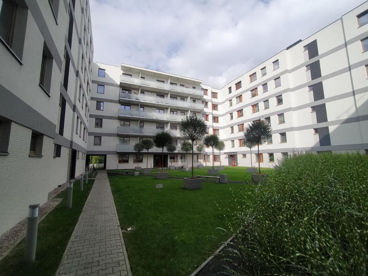 Fajny Apartament Z Parkingiem, Obok Metra. Varšava Exteriér fotografie
