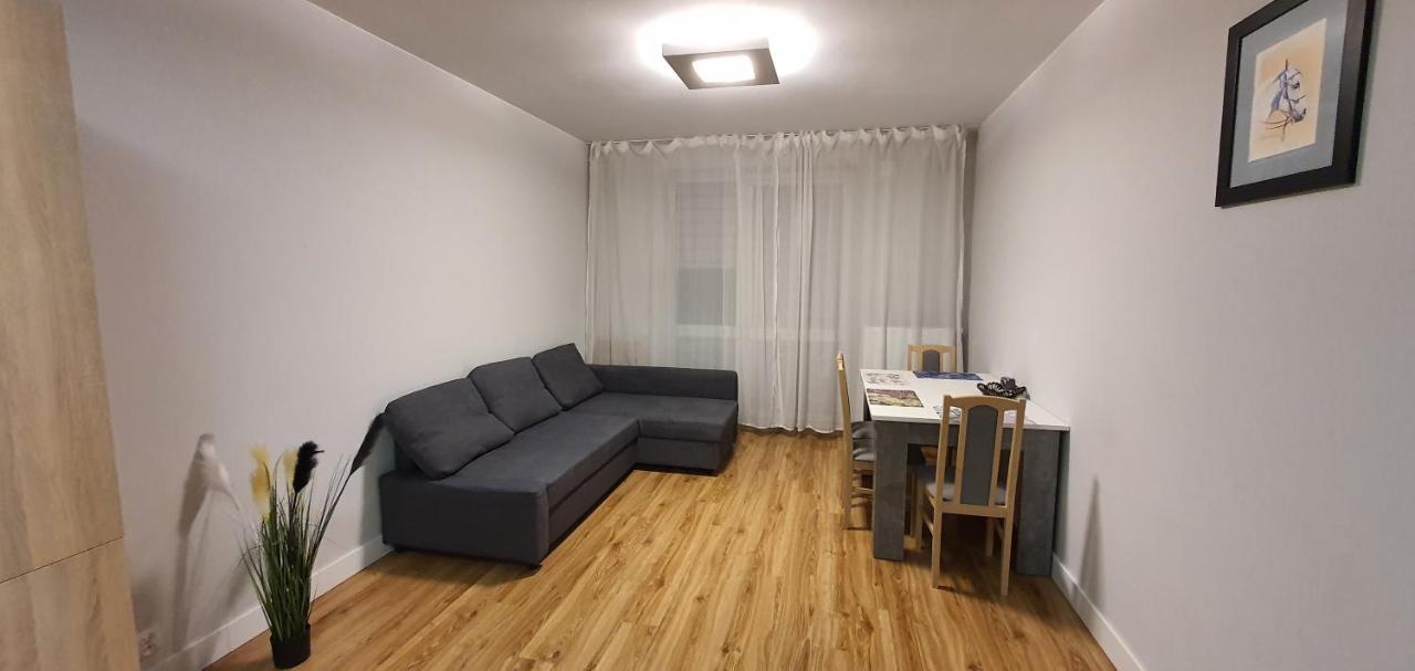 Fajny Apartament Z Parkingiem, Obok Metra. Varšava Exteriér fotografie